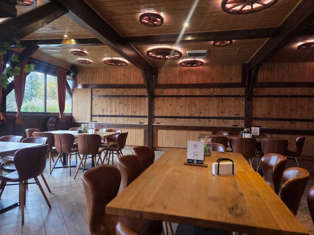 Restauracja Bonanza i jesień na Dzikim Zachodzie